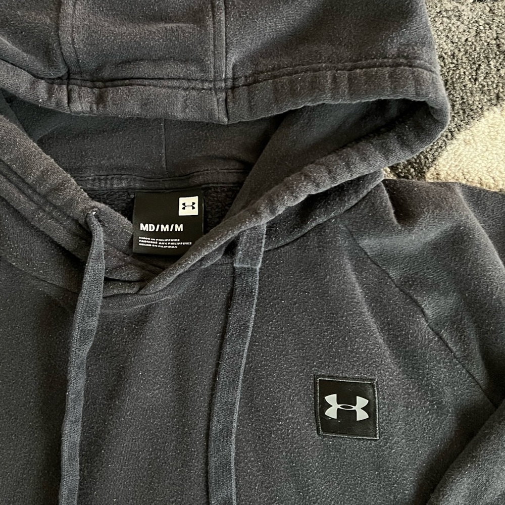 Medium Under Armour hoodie